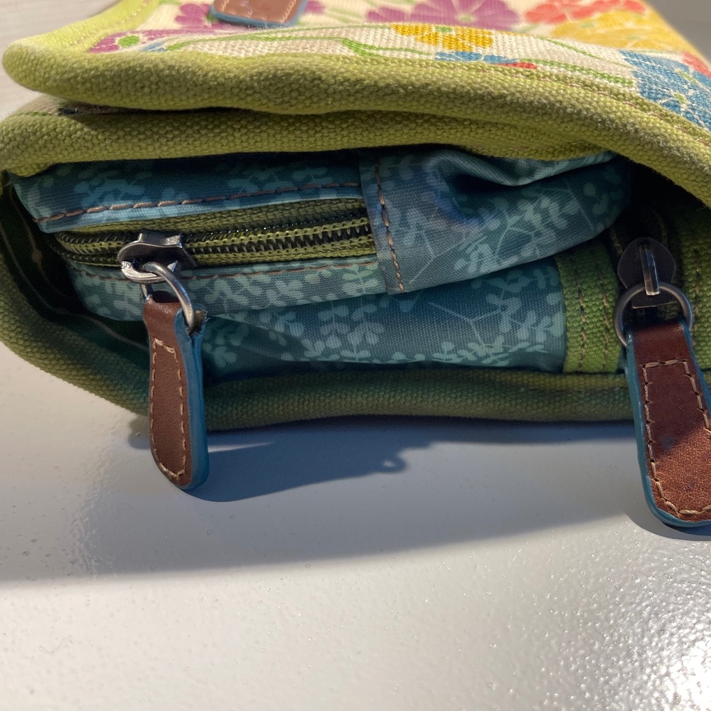 Fossil Cosmetic Bag - Picture 7 of 9